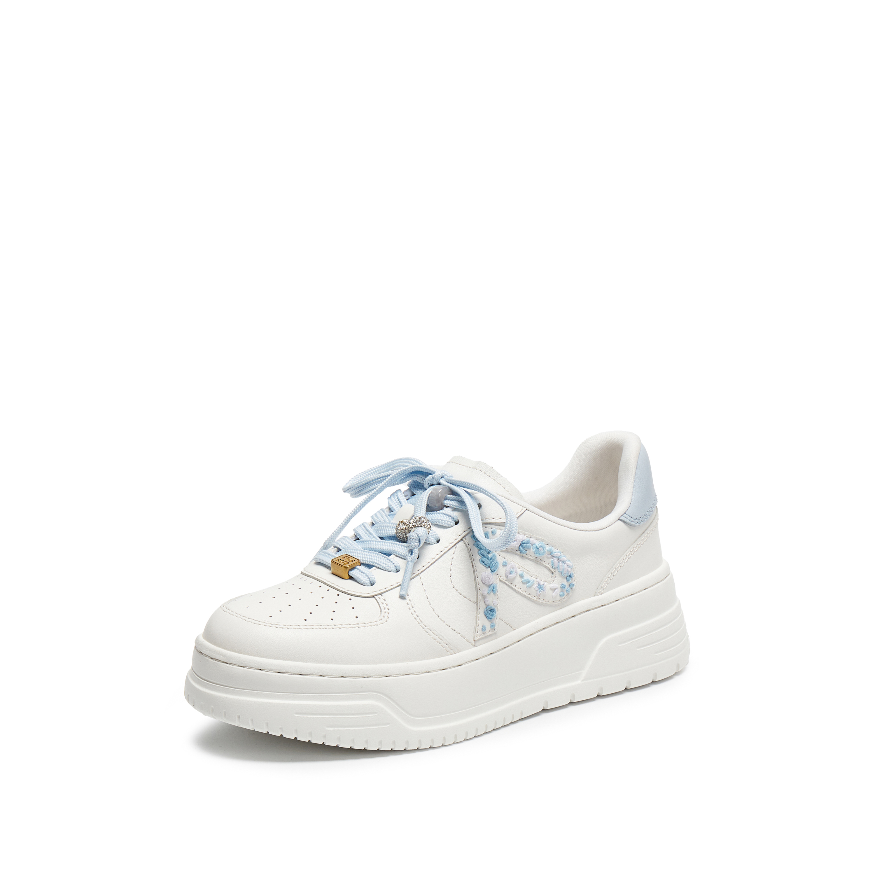 思加图2026春季新款百搭板鞋小白鞋厚底运动休闲鞋女鞋子EUW35AM6