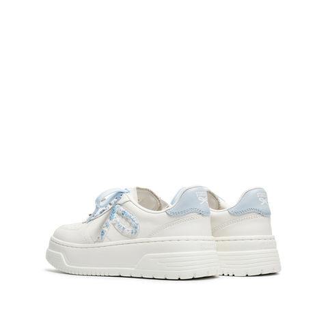 思加图2026春季新款百搭板鞋小白鞋厚底运动休闲鞋女鞋子EUW35AM6