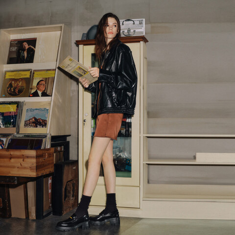 思加图2026春季新款小海鸥爵士乐福鞋小皮鞋厚底一脚蹬女EEZ22AA6