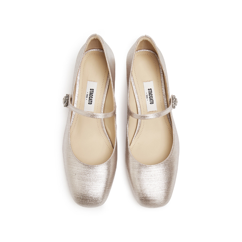 思加图2026春季新款玛丽法式玛丽珍鞋粗跟鞋单鞋女小皮鞋EGR01AQ6