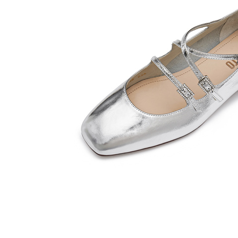 思加图2026春季新款爱丽丝玛丽珍鞋复古法式浅口单鞋女鞋EUE04AQ6