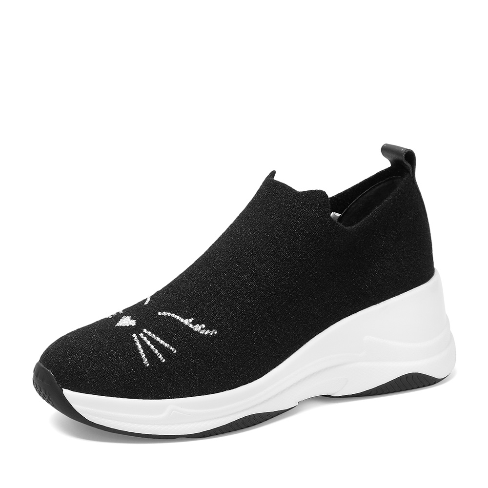 Tata/他她秋专柜同款黑色布猫咪图案袜子鞋套脚厚底女休闲鞋FHF04CM9