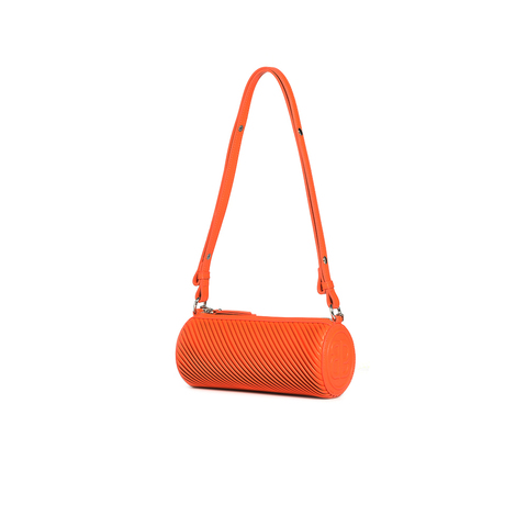 Tata/他她2023春商场同款潮流休闲纯色单肩包女新款NB105AX3