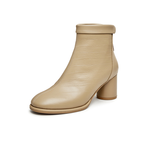 Tata/他她2023冬商场同款时尚时尚纯色拼接羊皮时装靴XAP01DD3