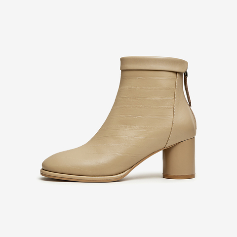 Tata/他她2023冬商场同款时尚时尚纯色拼接羊皮时装靴XAP01DD3