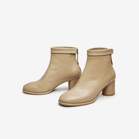 Tata/他她2023冬商场同款时尚时尚纯色拼接羊皮时装靴XAP01DD3