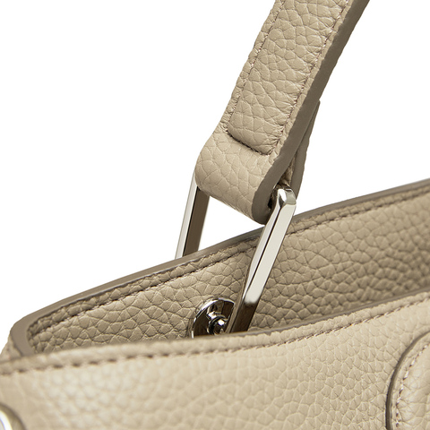 Tata/他她2023秋商场同款时尚百搭简约单肩斜挎包新款X3142CX3