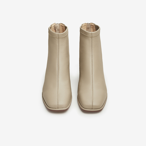 Tata/他她2023冬商场同款简约纯色百搭时装靴女新款7AC49DD3