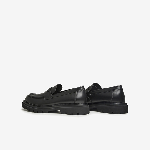 Tata/他她2023冬时尚休闲大气圆头厚底皮鞋男士新款NEH01DM3