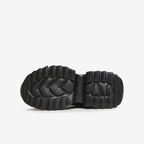 Tata/他她2024春商场同款休闲纯色时尚百搭老爹鞋女新款WH201AM4