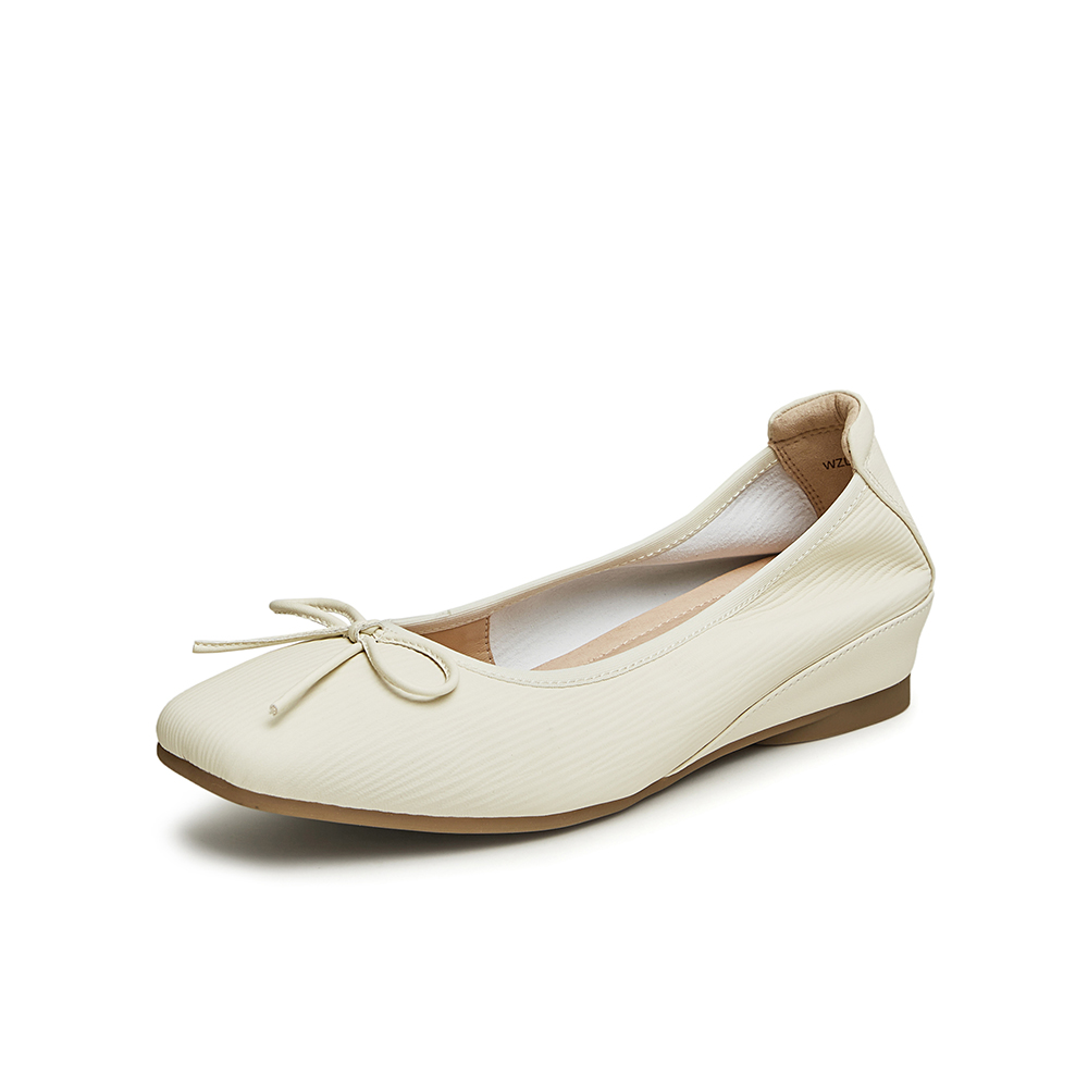 TATA/他她2024春商场同款时尚百搭简约圆头女单鞋新款WZL03AQ4