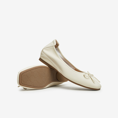 TATA/他她2024春商场同款时尚百搭简约圆头女单鞋新款WZL03AQ4