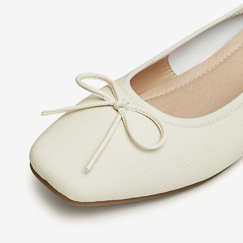 TATA/他她2024春商场同款时尚百搭简约圆头女单鞋新款WZL03AQ4