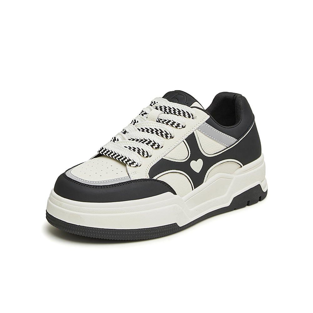 TATA/他她2024春商场同款运动潮流时尚厚底女板鞋新款WJ801AM4