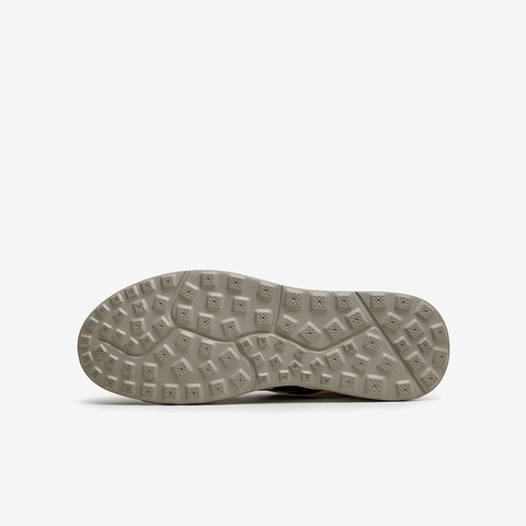 Tata/他她2024秋商场同款时尚男士休闲鞋新款QES01CM4