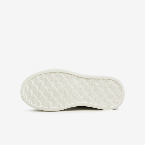 Tata/他她2024秋商场同款时尚系带圆头纯色板鞋新款WH701CM4