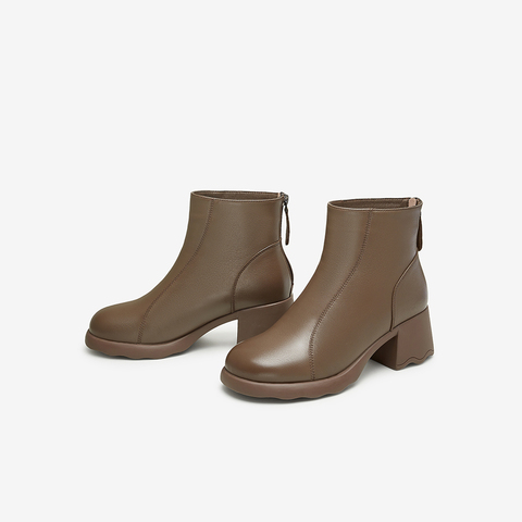 TATA/他她2024冬商场同款时尚休闲时装短靴女新款CBP01DD4