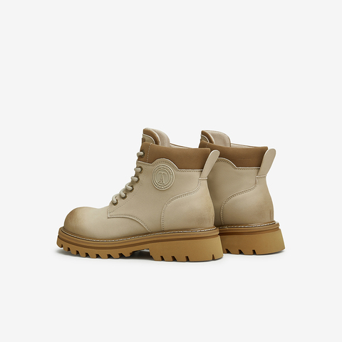 Tata/他她2024冬商场同款时尚休闲马丁靴女新款CET01DD4