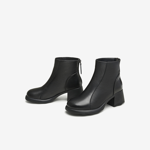 TATA/他她2024冬商场同款时尚休闲时装短靴女新款CBP01DD4