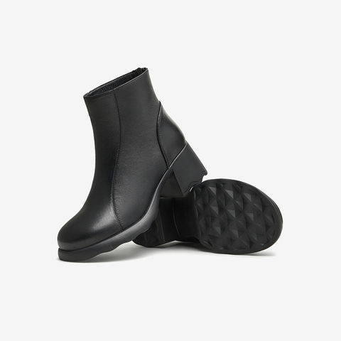 TATA/他她2024冬商场同款时尚休闲时装短靴女新款CBP01DD4