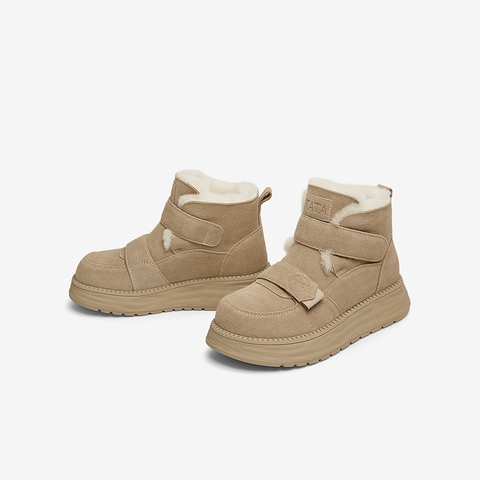 TATA/他她2024冬商场同款时尚休闲雪地靴女新款CYY01DD4