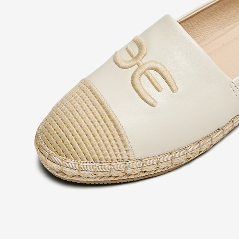 TATA/他她2024夏时尚简约休闲风平跟圆头女鞋单鞋DWCL1BA4