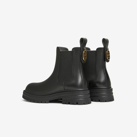 Tata/他她2024冬时尚简约百搭纯色切尔西靴女新WAQA1DD4