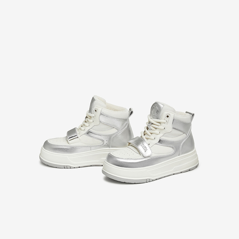 TATA/他她2025春商场同款运动休闲厚底女板鞋新款CZ901AD5