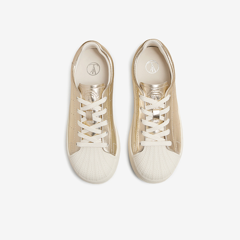 TATA/他她2025春商场同款时尚休闲板鞋女新款SNB01AM5