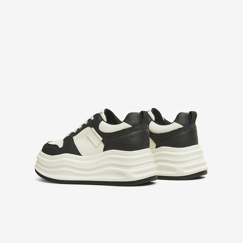 TATA/他她2025春商场同款时尚休闲板鞋女新款JNF01AM5