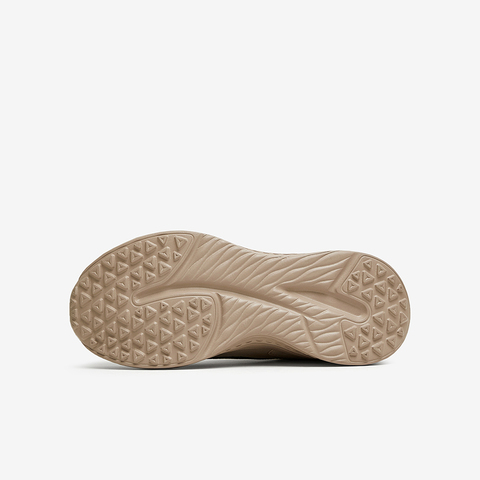 TATA/他她2025春时尚休闲运动鞋男新款VMH01AM5