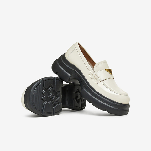 TATA/他她2025春时尚简约休闲圆头女乐福鞋新款7OL29AA5