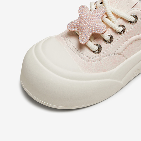 TATA/他她2025夏商场同款时尚休闲女板鞋新款CP301BM5