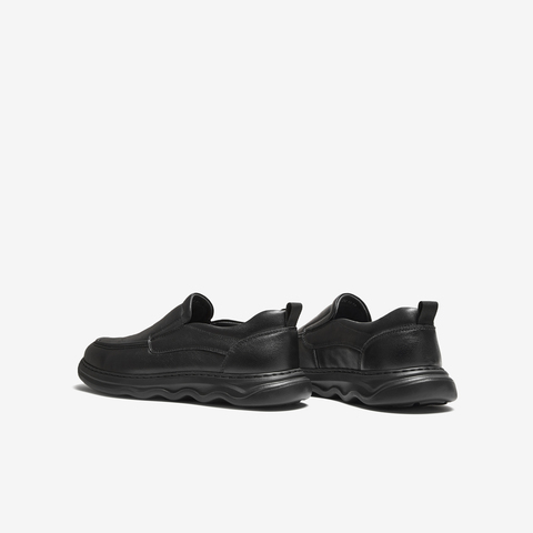 TATA/他她2025秋商场同款纯色舒适百搭休闲皮鞋男新款72TA4CM5