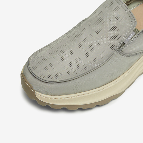 TATA/他她2025秋商场同款舒适百搭休闲男鞋新款VQE01CM5