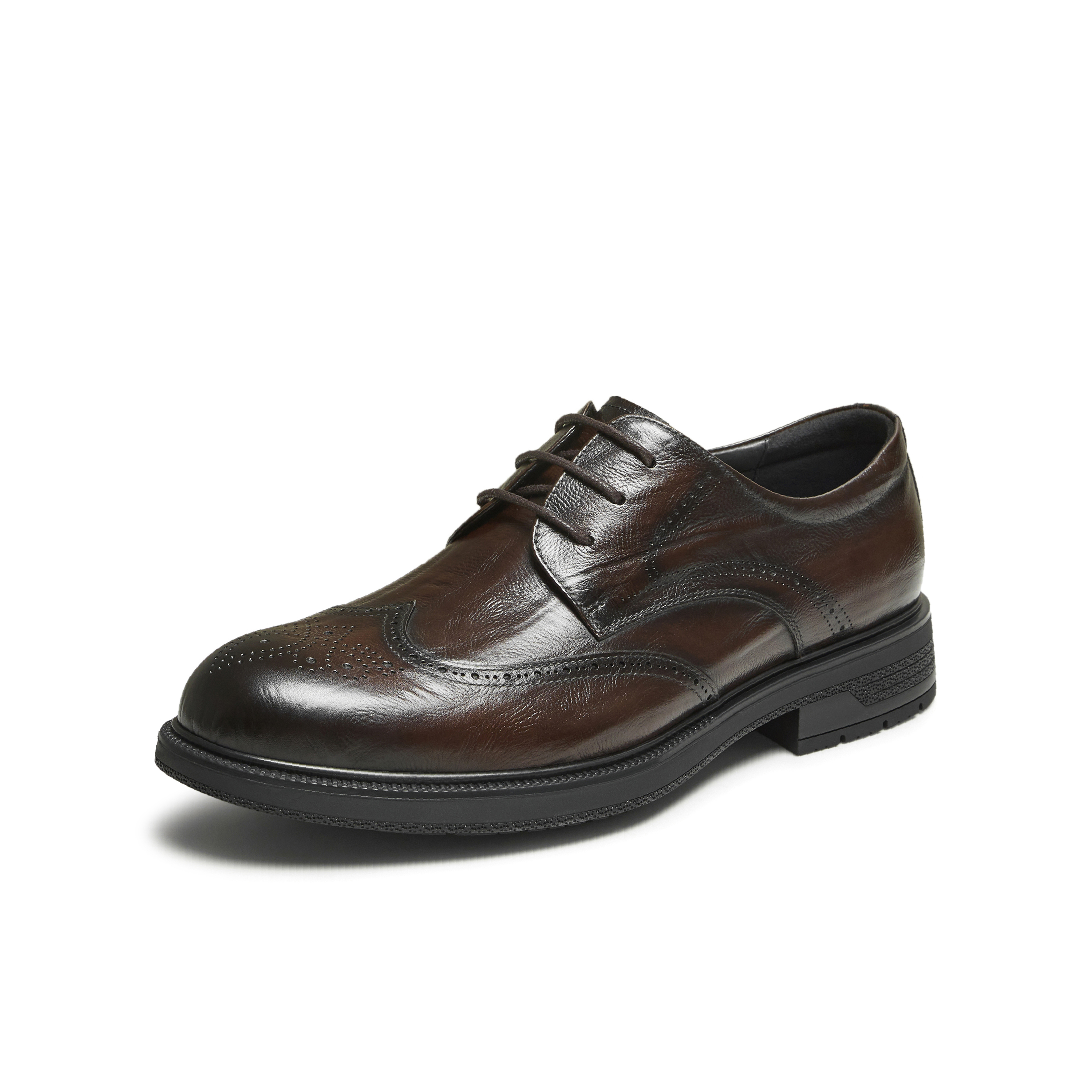 TATA/他她2025秋商场同款纯色舒适百搭休闲皮鞋男新款VNL01CM5