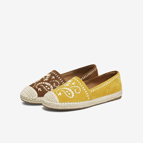 TATA/他她2025秋时尚简约休闲圆头女渔夫鞋新款7E330CA5