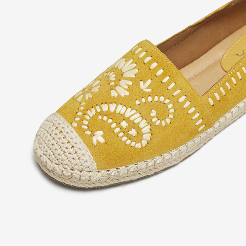 TATA/他她2025秋时尚简约休闲圆头女渔夫鞋新款7E330CA5