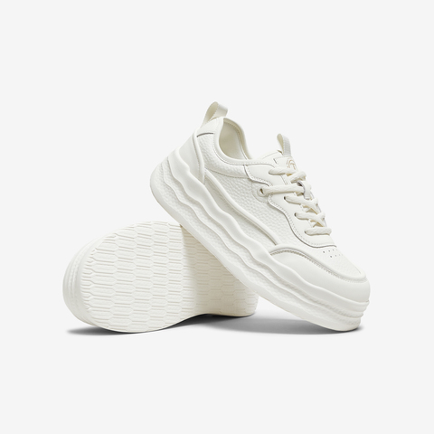 TATA/他她2025秋商场同款运动时尚休闲女板鞋新款CWV02CM5