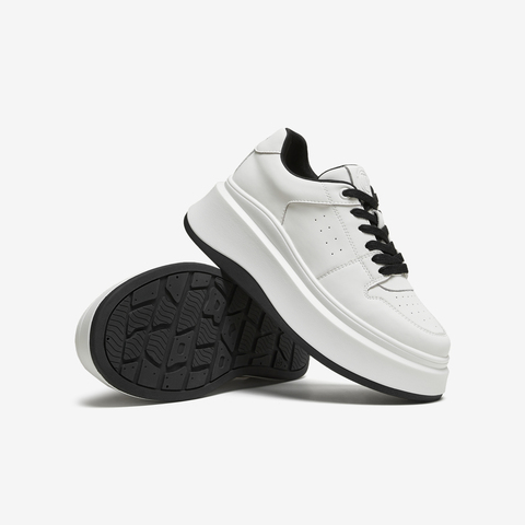 TATA/他她2025秋女时尚休闲板鞋新款GCD07CM5