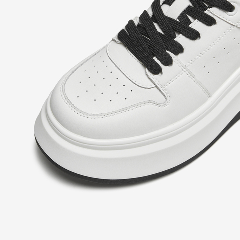 TATA/他她2025秋女时尚休闲板鞋新款GCD07CM5