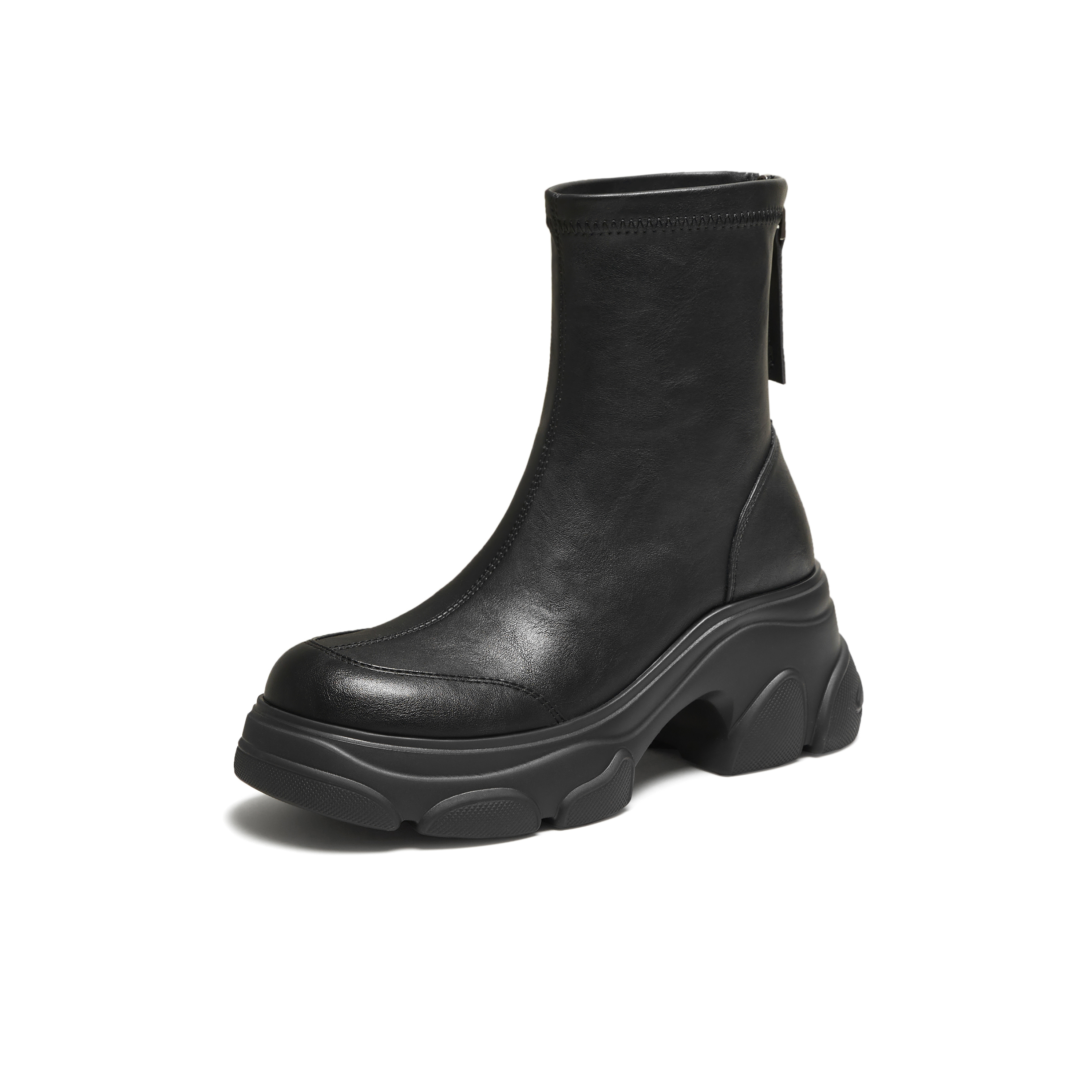 TATA/他她2025冬商场同款百搭时装靴女休闲短靴新款CEG07DZ5