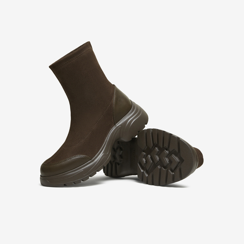 TATA/他她2025冬商场同款时尚休闲女靴百搭弹力靴新款7PJ60DZ5