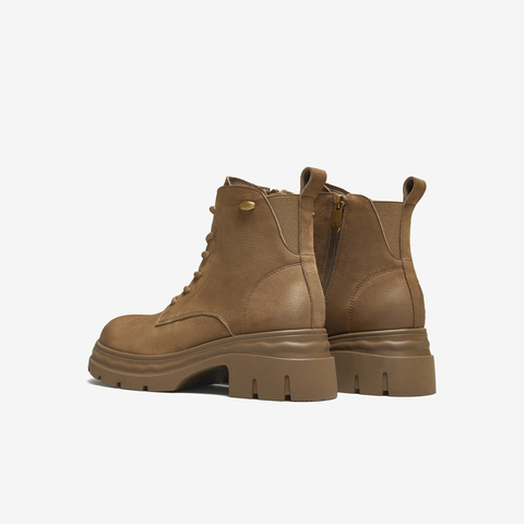 TATA/他她2025冬商场同款百搭时尚简约女马丁靴新款CHK01DD5