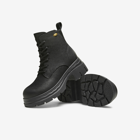 TATA/他她2025冬商场同款百搭时尚简约女马丁靴新款CHK01DD5