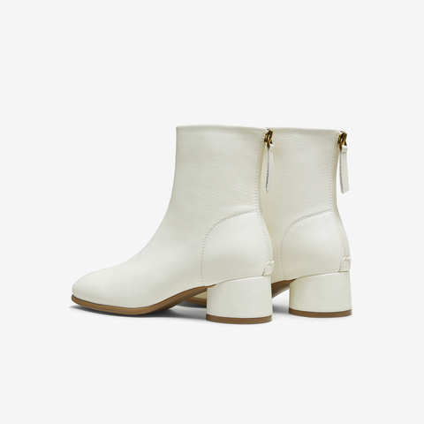 TATA/他她2025冬商场同款百搭时装靴女短靴新款UVG01DD5