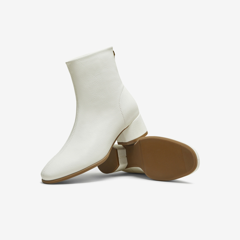 TATA/他她2025冬商场同款百搭时装靴女短靴新款UVG01DD5