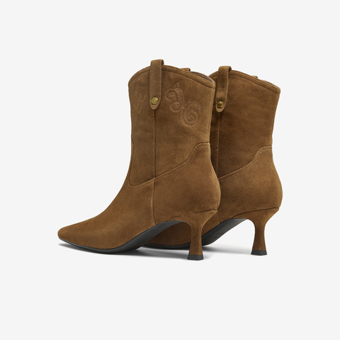 TATA/他她2025冬商场同款百搭时装靴女休闲短靴新款UVV01DZ5