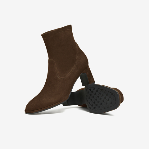 TATA/他她2025冬商场同款时尚休闲女靴百搭弹力靴新款JYC01DD5