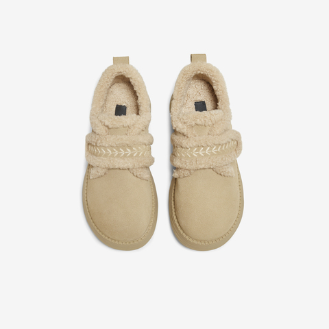 TATA/他她2025冬商场同款时尚百搭女毛毛单鞋新款CYY07DM5